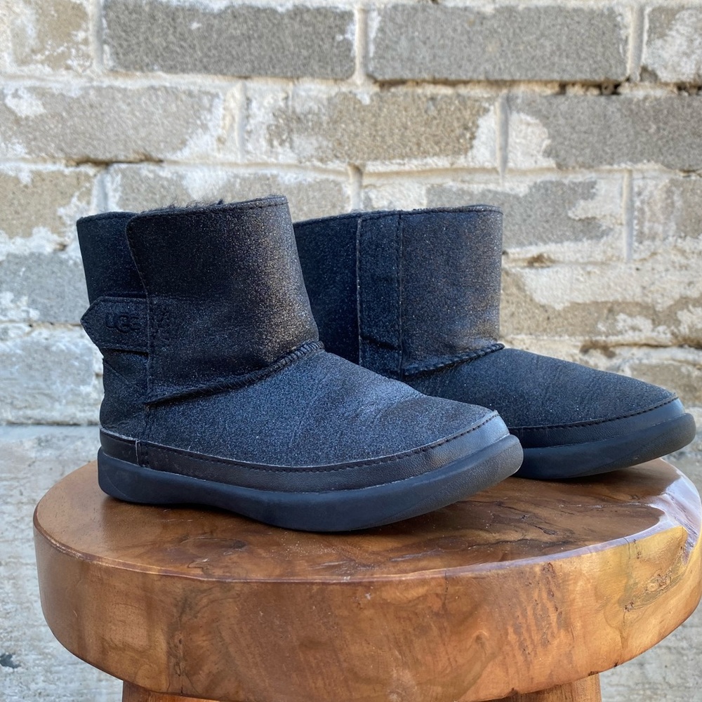 UGG Kids Classic Short II Glitter